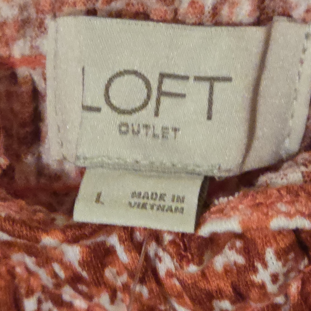LOFT Peach Floral Blouse - Picture 3 of 4